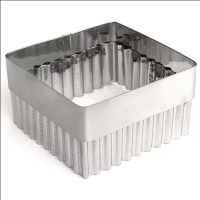 Высечка гофрированный квадрат 100мм. без ручки