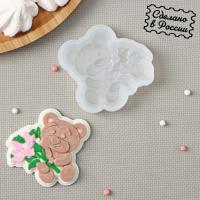 Молд силиконовый «Мишка с букетом», 7×7 см