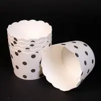 Бумажные стаканчики для кексов Белые в горох