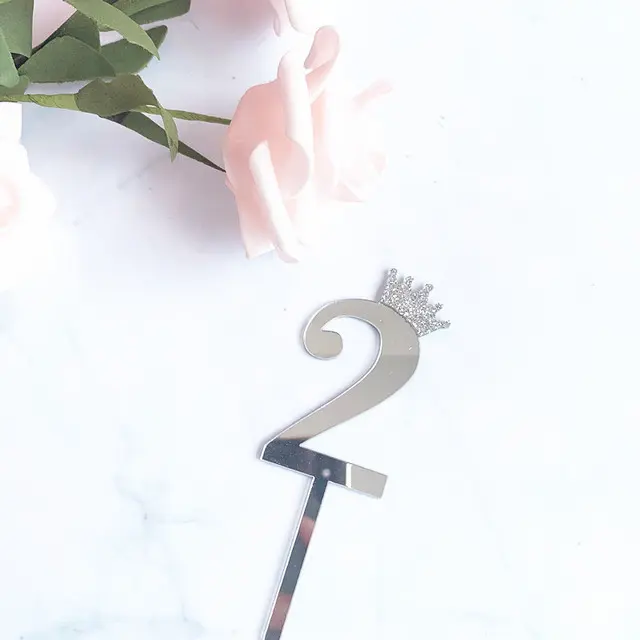 Топпер акриловый 6,2 см, серебряный (цифра 2)