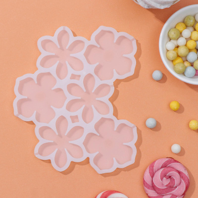 Форма для леденцов «Цветочки», 6 ячеек, 14×12×0,7 см, цвет белый