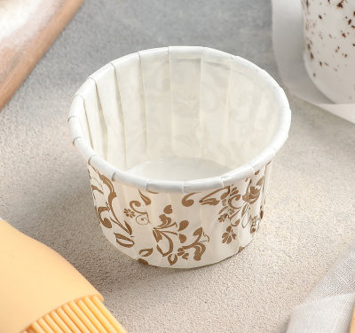 Форма для выпечки одноразовая круглая «Вензель», 6,5×6,5x4 см, цвет белый