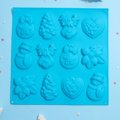 Форма для шоколада «Елочные игрушки», 30×30 см, 12 ячеек