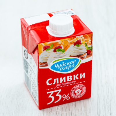 Сливки молочные 33% "Чудское озеро" 0,5 л